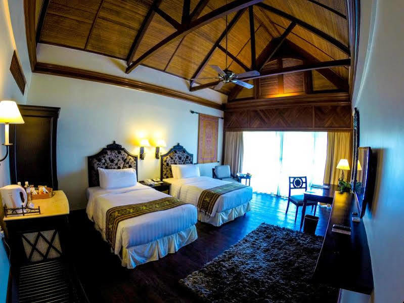 Villa At Nexus Resort & Spa Karambunai Kampong Bikasan Экстерьер фото